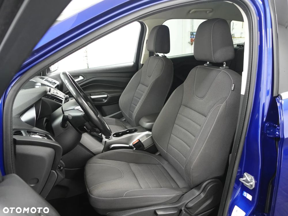Ford Kuga - 21