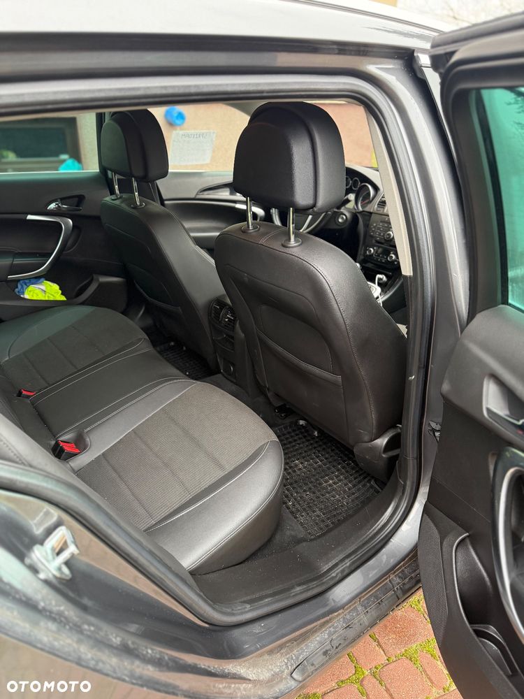 Opel Insignia 2.0 CDTI - 11