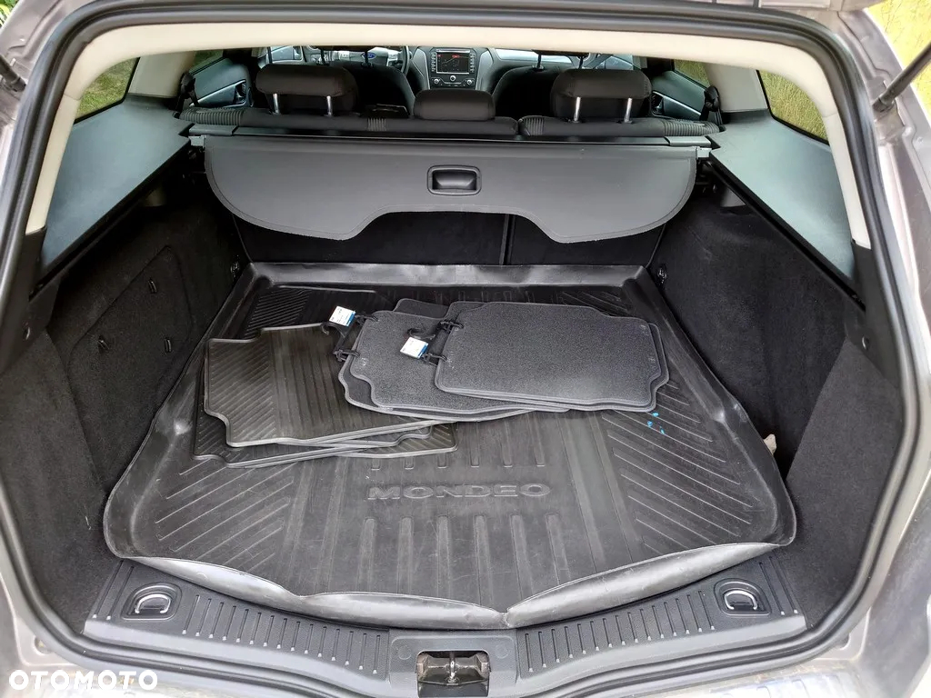 Ford Mondeo 2.0 TDCi Titanium - 37