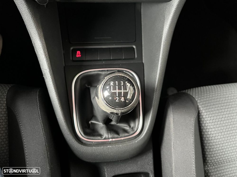 VW Golf 1.6 TDi Edition - 28