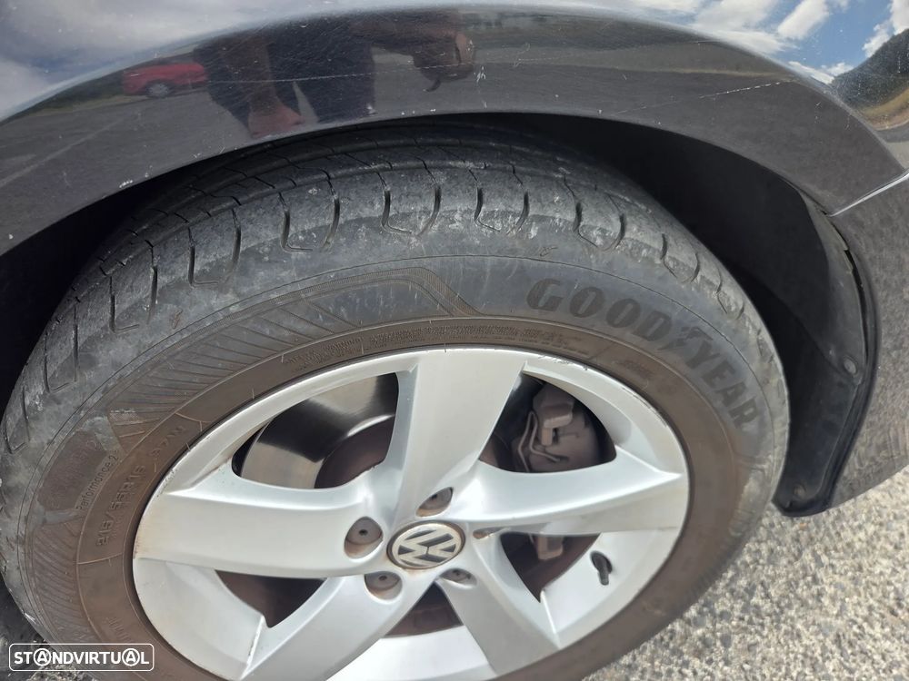 VW Passat 1.6 TDI Confortline - 34