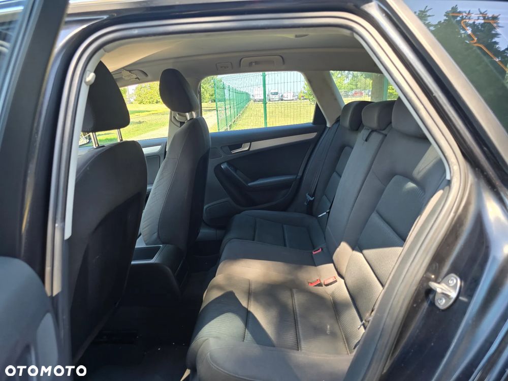 Audi A4 Avant - 16