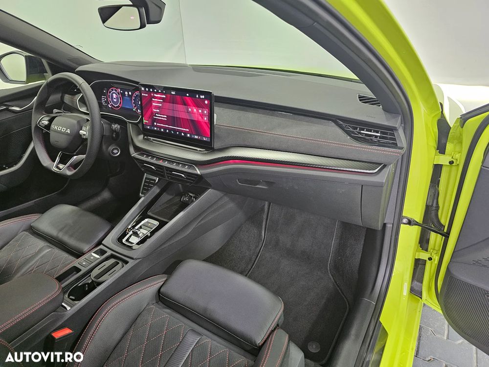 Skoda Octavia 2.0 TSI 265 CP DSG RS - 38