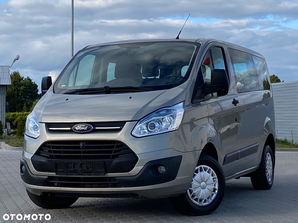 Ford Tourneo Custom - 14