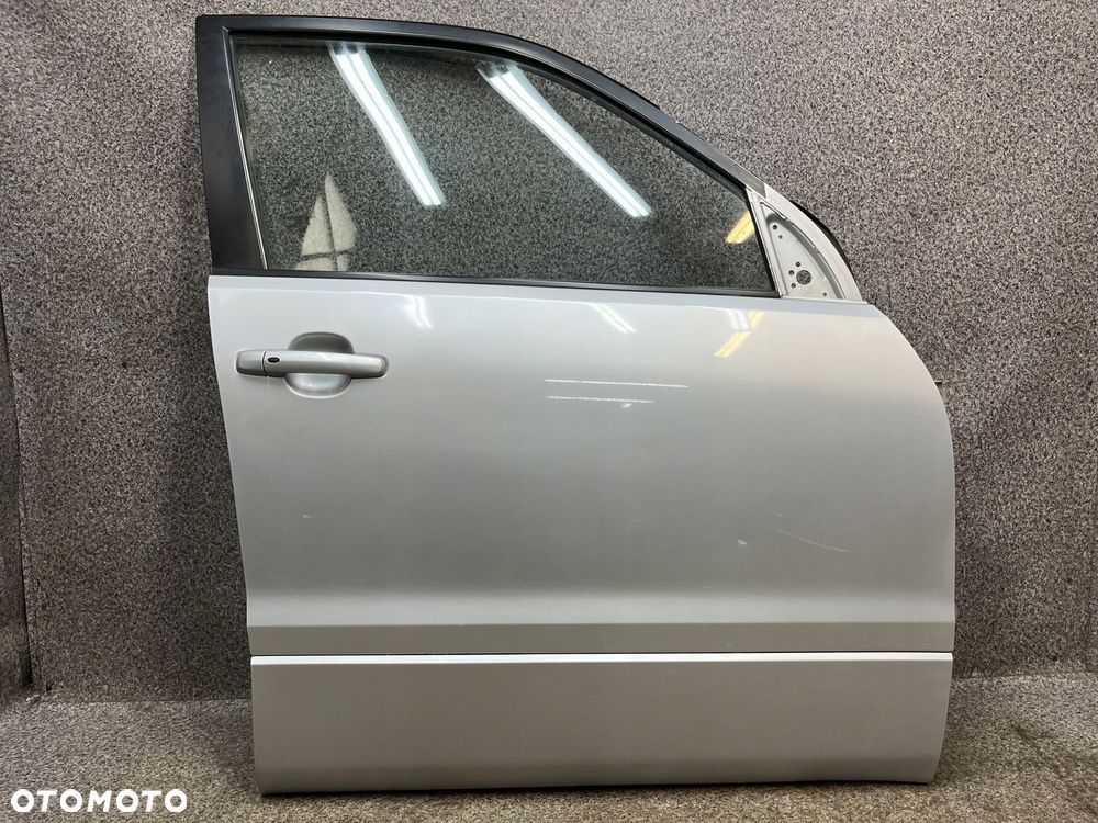Drzwi prawy przod przednie listwa Z2S C02 Suzuki Grand Vitara 2 II 110 umFe - 1