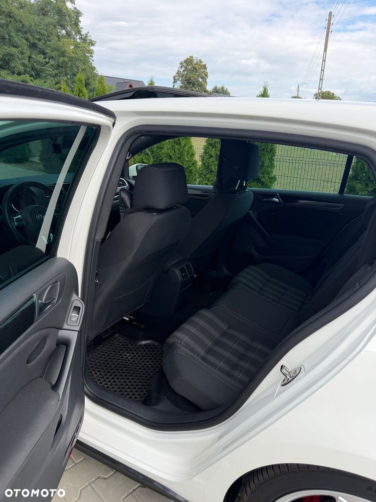 Volkswagen Golf - 15