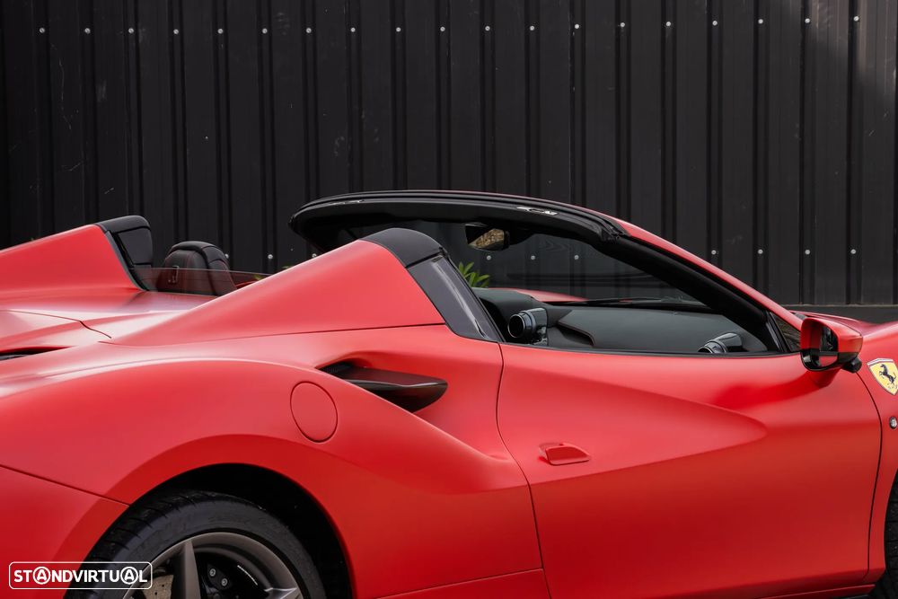 Ferrari F8 Tributo Standard - 23