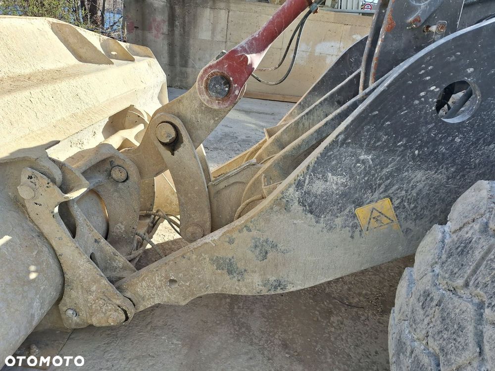 Volvo L 120 H 4X4 - 34