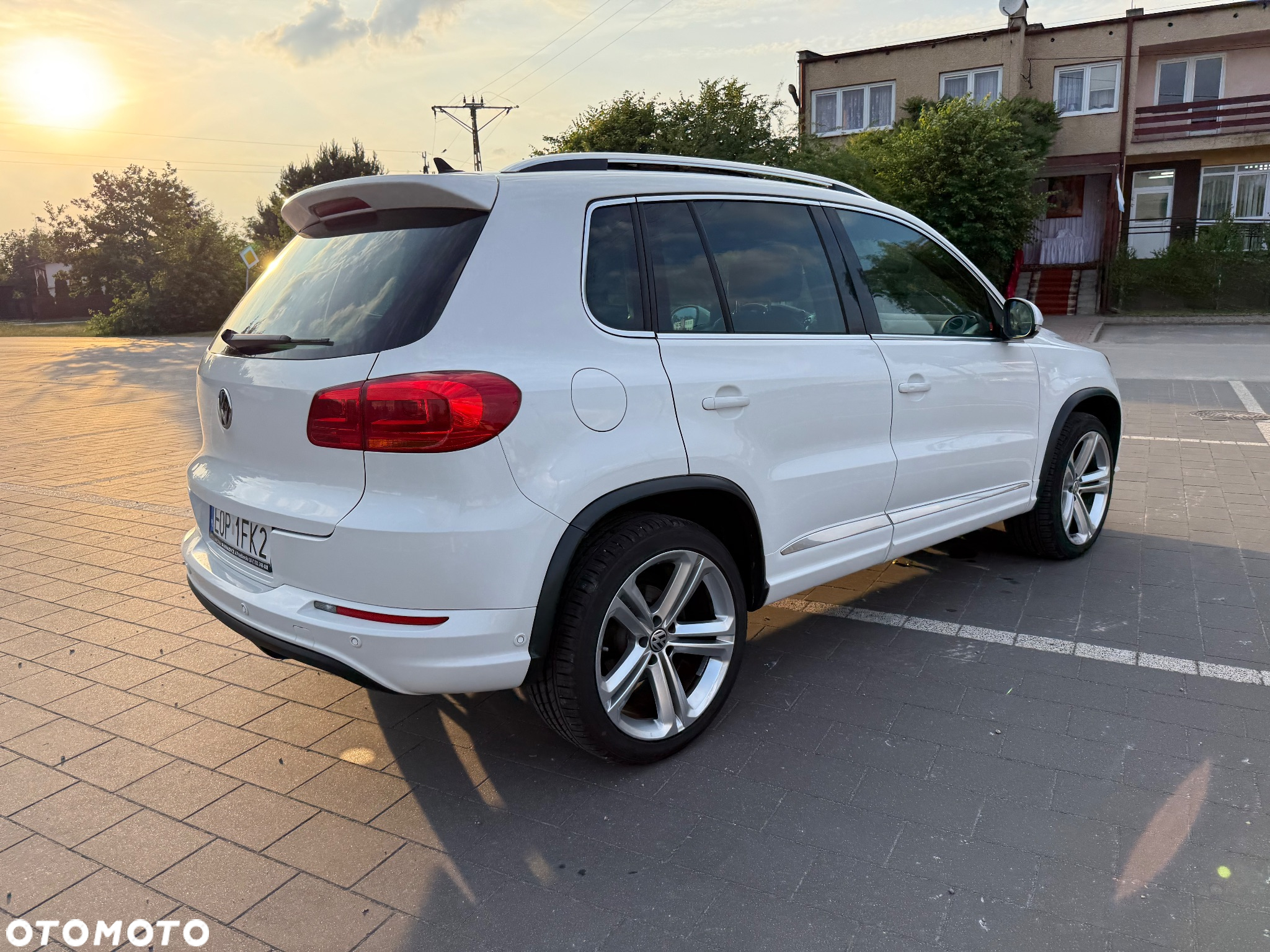 Volkswagen Tiguan 2.0 TDI 4Mot R-Style DSG - 29