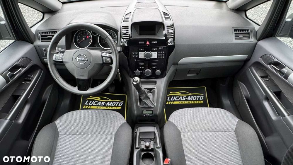 Opel Zafira - 31