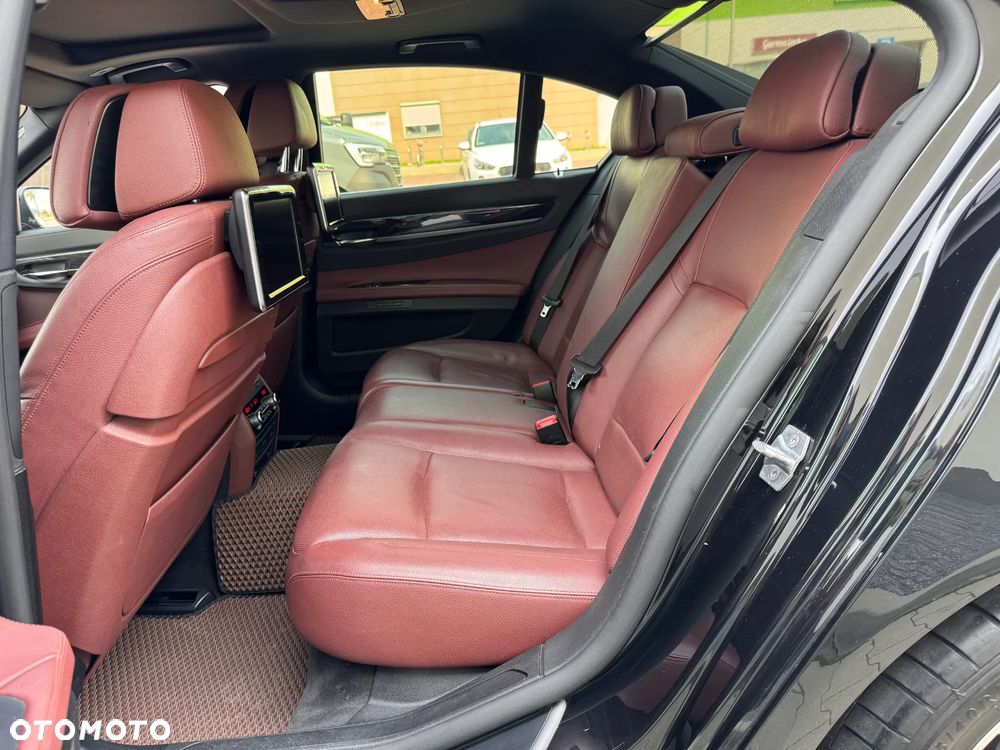 BMW Seria 7 730d xDrive - 18