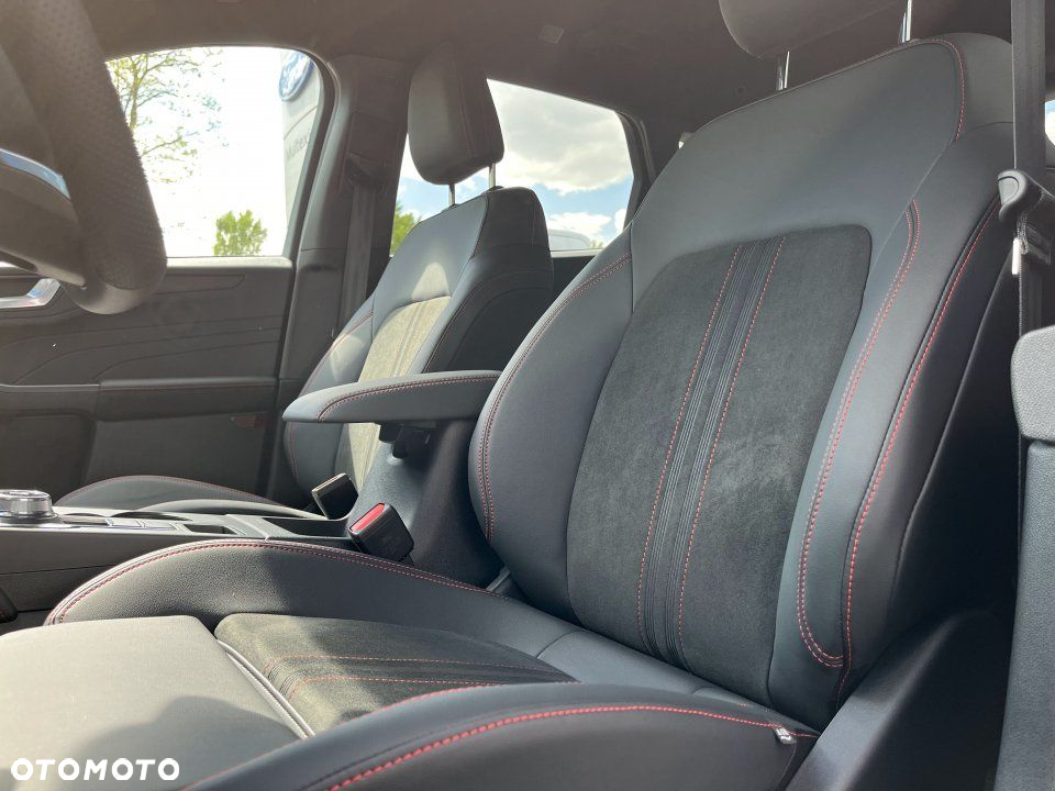 Ford Kuga - 9
