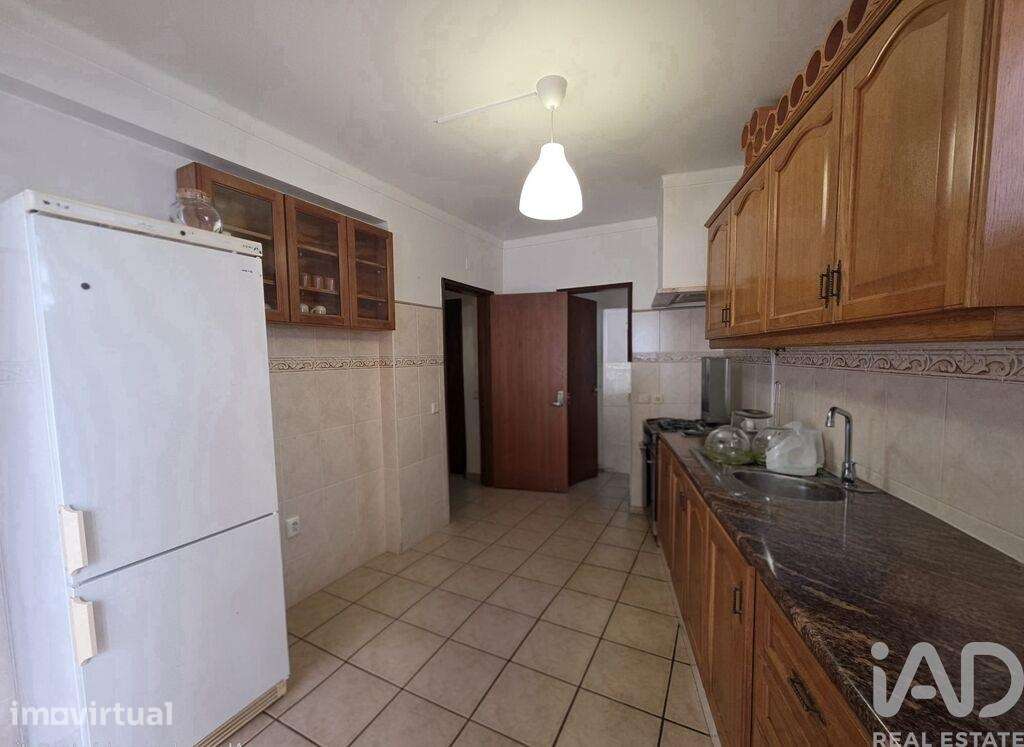 Apartamento T2 em Quelfes de 86 m2 - Grande imagem: 3/6
