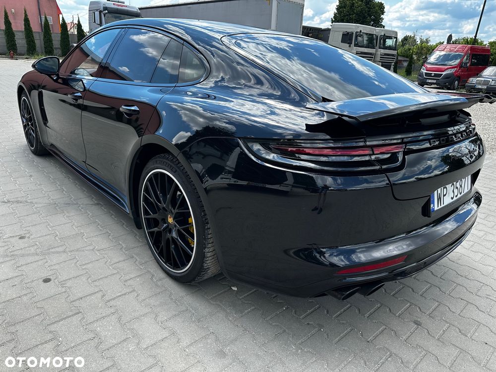 Porsche Panamera - 6