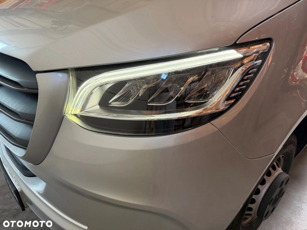 Mercedes-Benz Sprinter 519 3.0 CDI V6 Kontener Salon Polska I właściciel Automat - 5