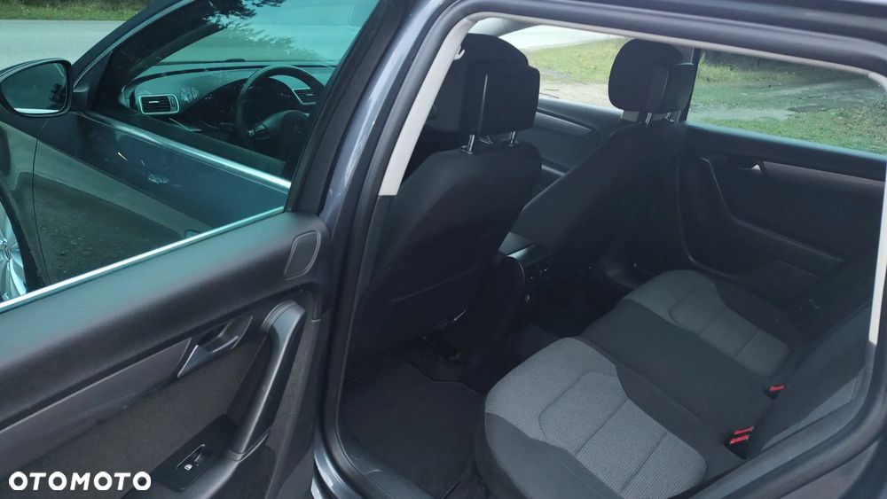 Volkswagen Passat Variant 2.0 TDI DPF Trendline - 16