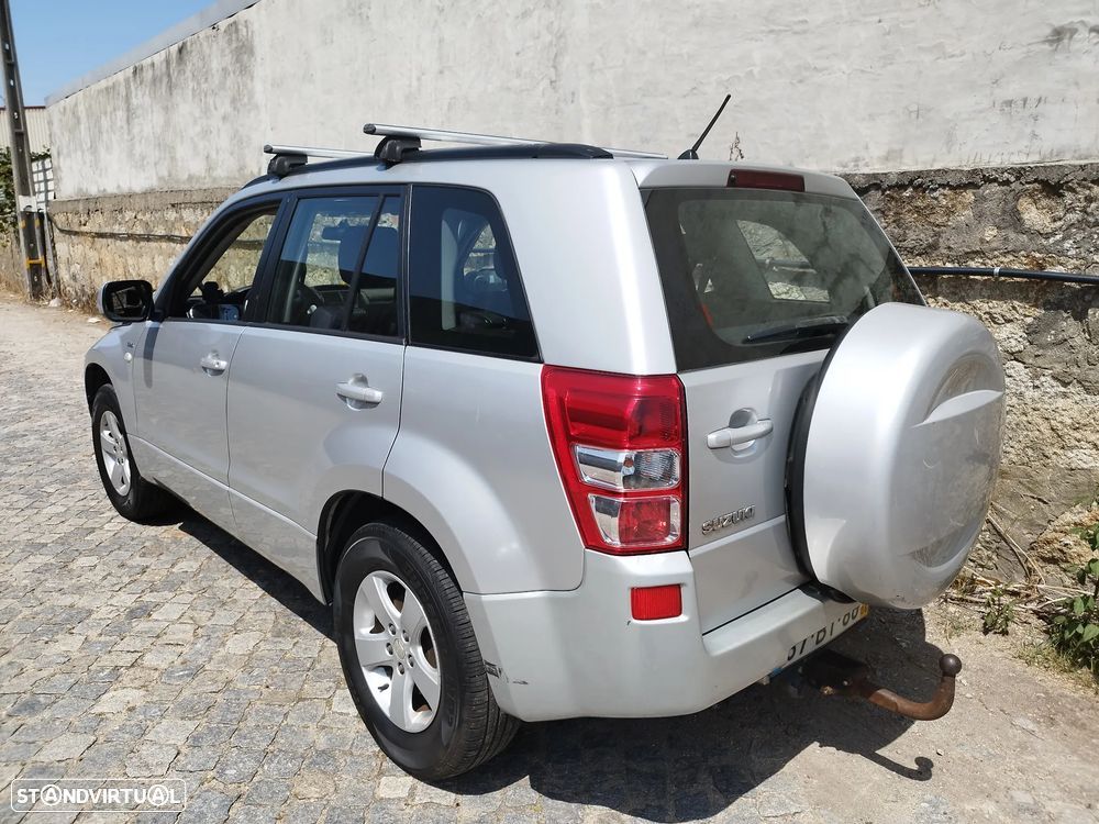 Suzuki Grand Vitara 1.9 DDiS X-Nature - 11