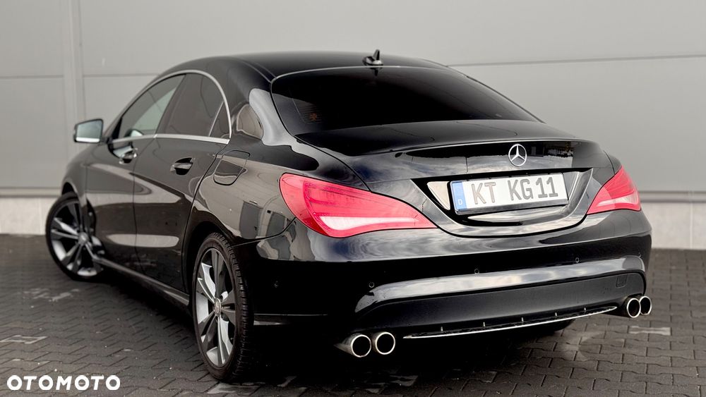 Mercedes-Benz CLA 200 AMG Line - 26