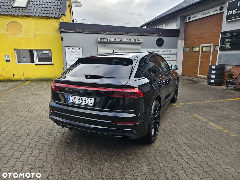 Audi Q8 - 10