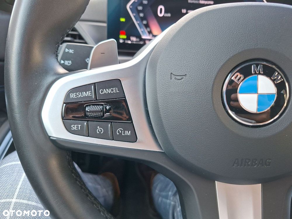 BMW Seria 3 318i M Sport - 21