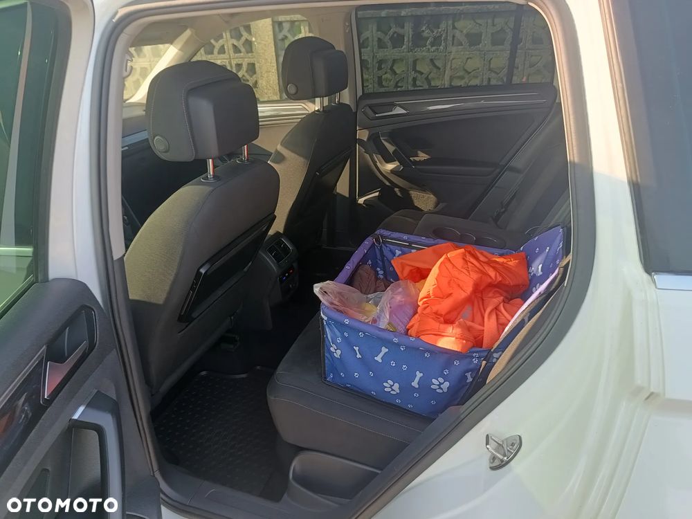 Volkswagen Tiguan - 36