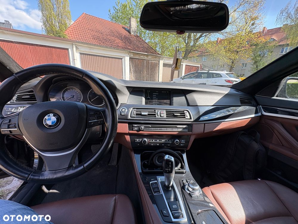 BMW Seria 5 520d xDrive Luxury Line - 9