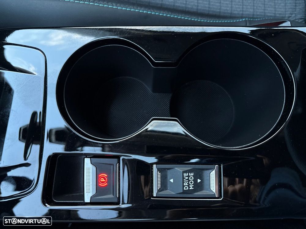 Peugeot e-2008 50 kWh Allure Pack - 59