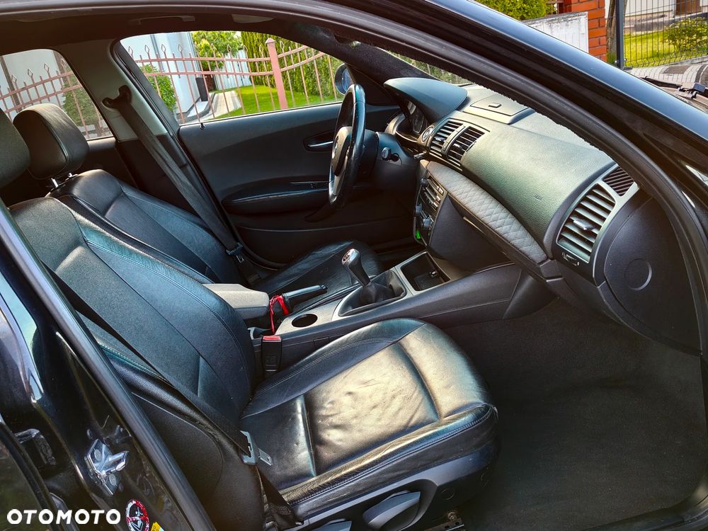 BMW Seria 1 130i - 5
