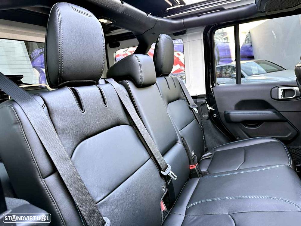 Jeep Wrangler Unlimited 2.0 TG 4xe Rubicon - 32