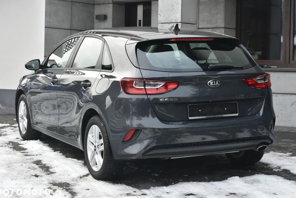 Kia Ceed 1.4 CVVT Dream Team Edition - 11