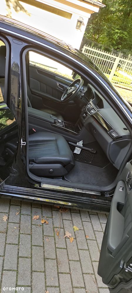 Mercedes-Benz Klasa E 500 4-Matic BlueEff Avantgarde - 15