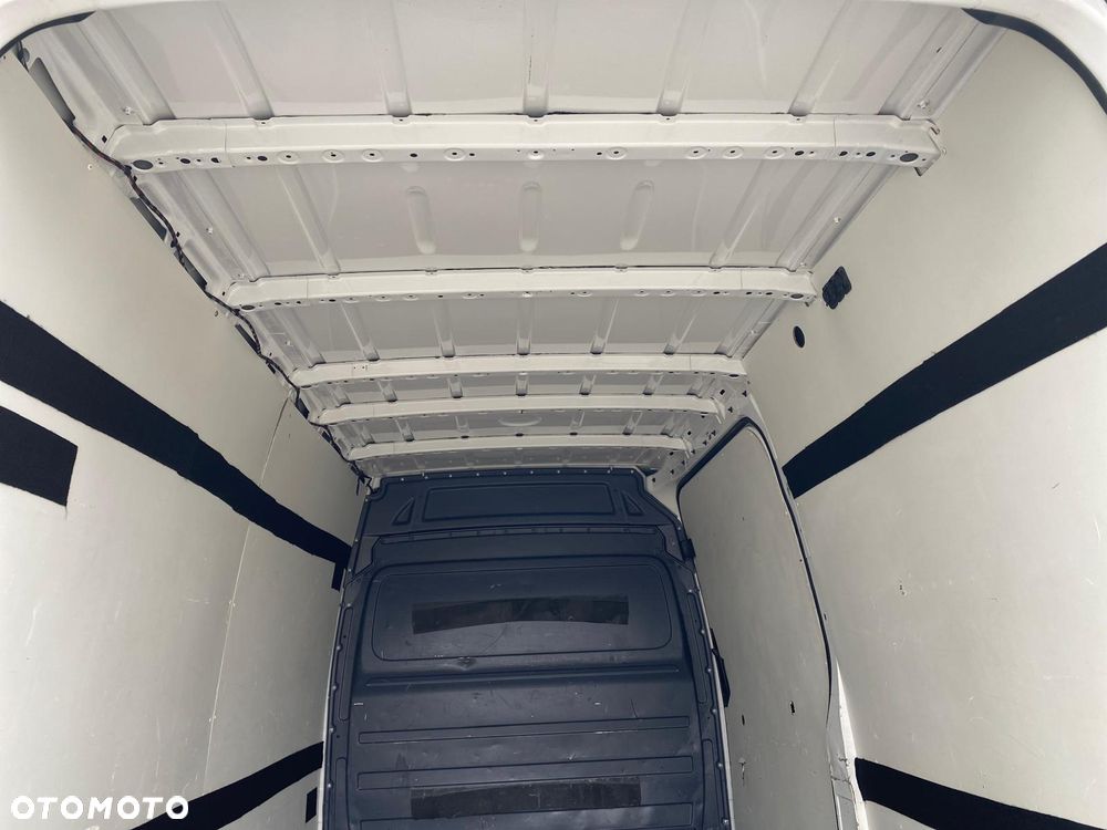 Volkswagen CRAFTER - 24