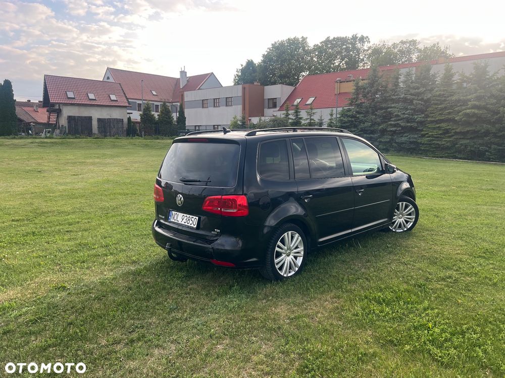 Volkswagen Touran 1.6 TDI DPF BlueMot Comfortline - 4