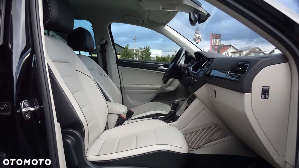 Volkswagen Tiguan - 31