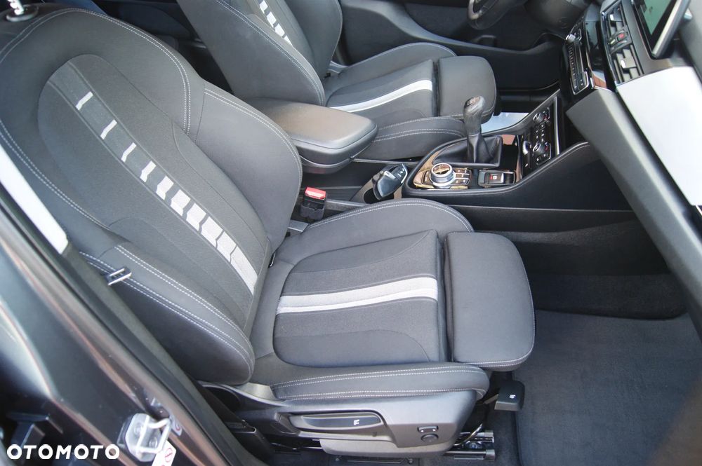 BMW Seria 2 218d GT Sport Line - 38