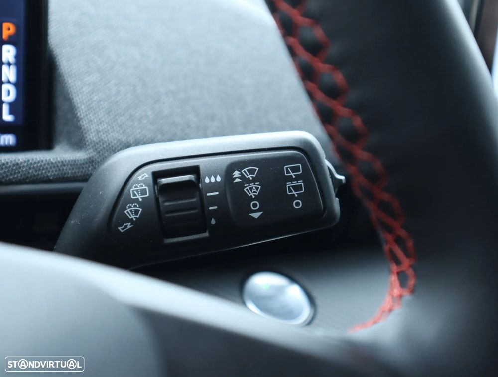 Ford Mustang Mach-E 75.7 kWh Premium AWD - 44