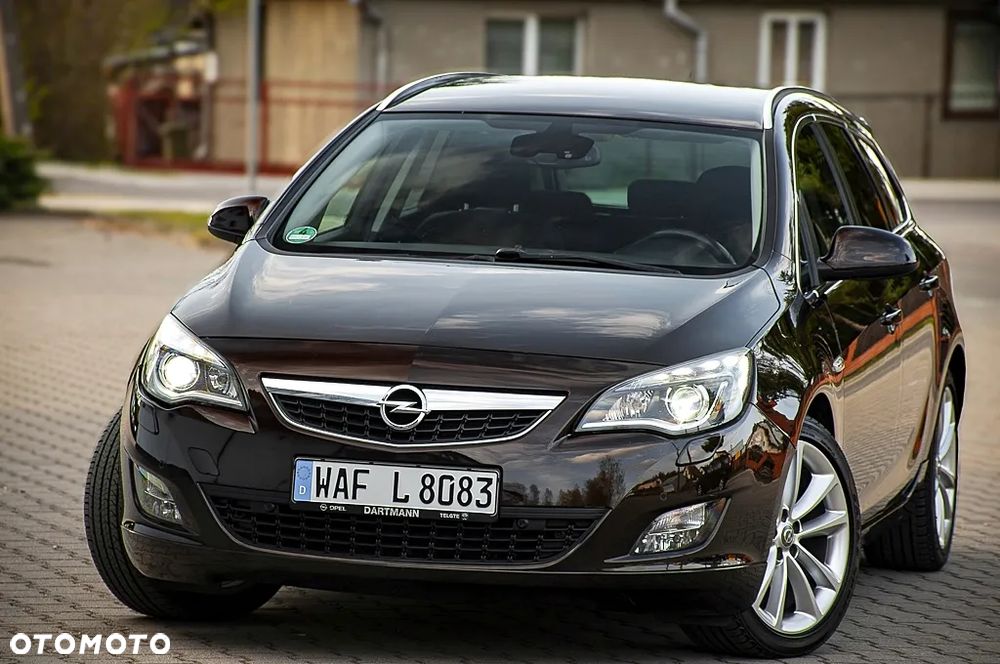Opel Astra 1.4 Turbo Cosmo - 2