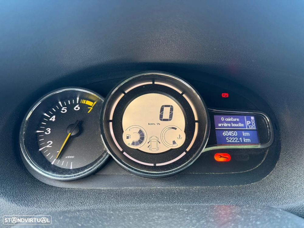 Renault Megane III 1.2 TCE Ano 2015 Para Peças - 9