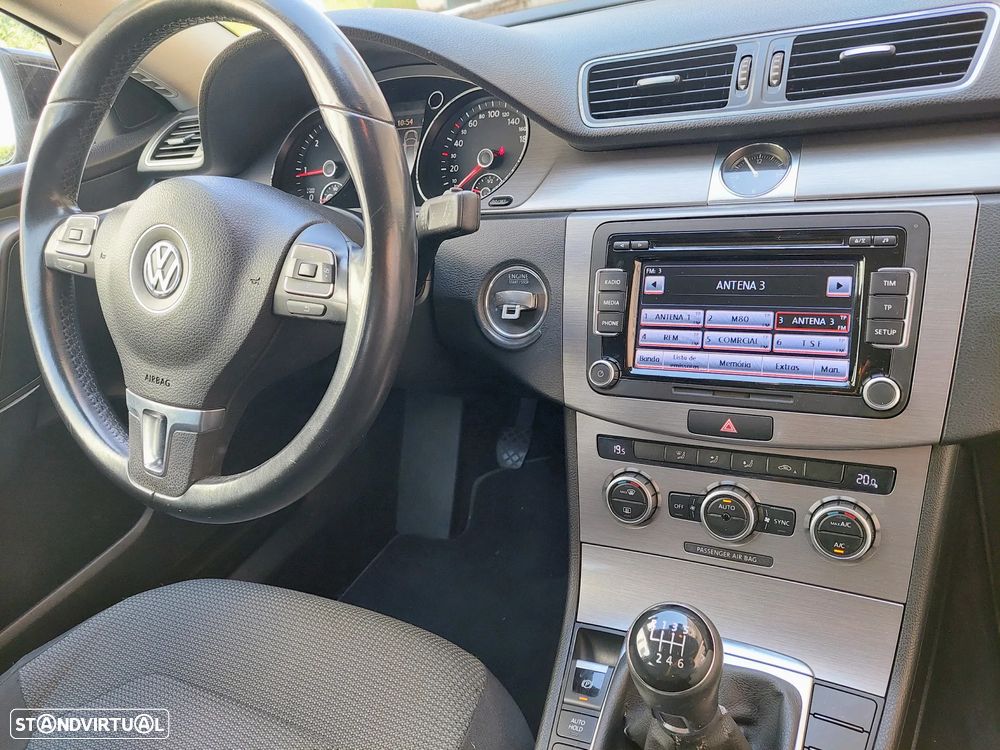 VW Passat Variant 2.0 TDi Confortline - 35