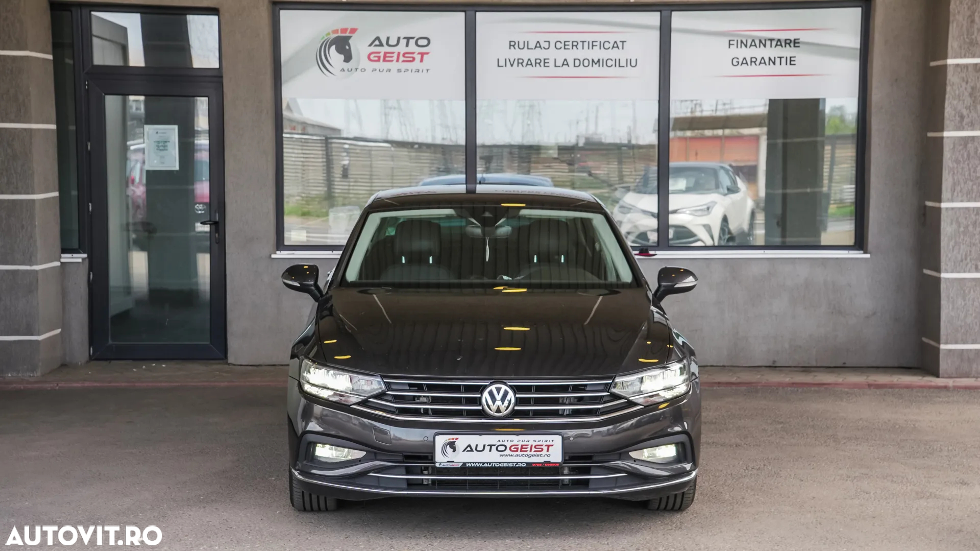 Volkswagen Passat 2.0 TDI SCR DSG Highline - 2