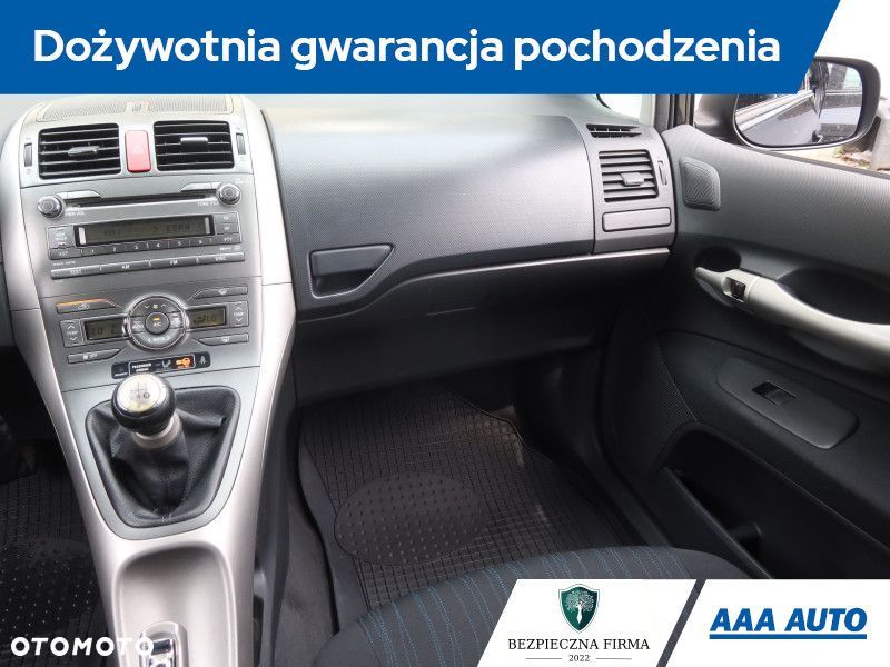 Toyota Auris - 10