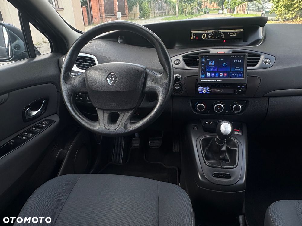 Renault Grand Scenic 1.6 16V 110 Paris - 6