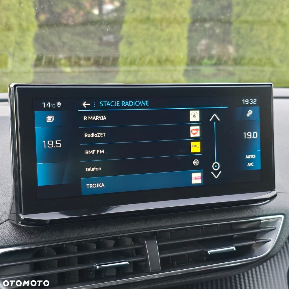 Peugeot 5008 PureTech 130 EAT8 Stop & Start Roadtrip - 39