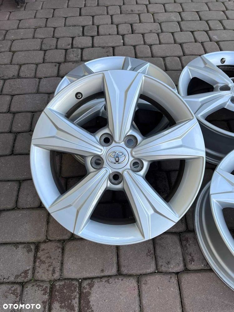 Oryginalne alufelgi Toyota 5x114,3 17 cali CZUJNIKI C-HR RAV4