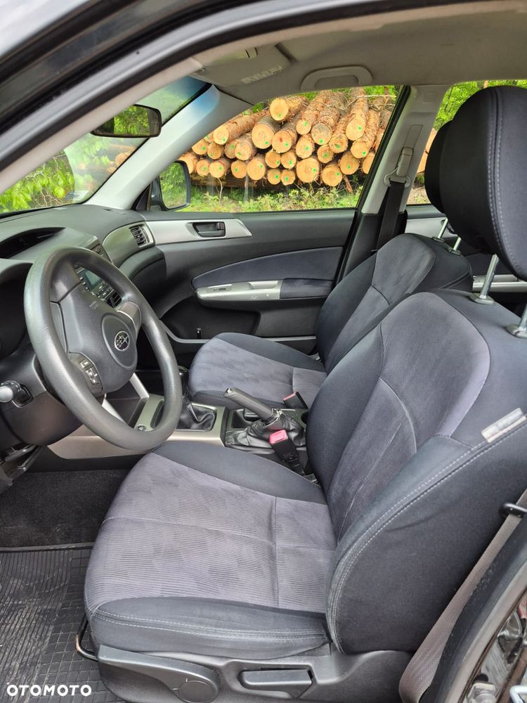 Subaru Forester 2.0 XA Euro5 - 12