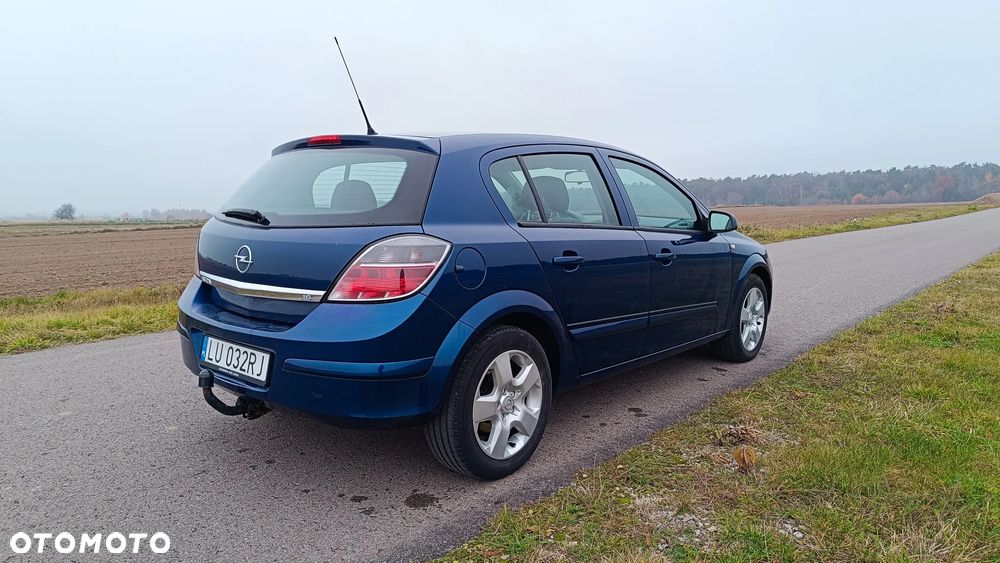 Opel Astra 1.6 - 5