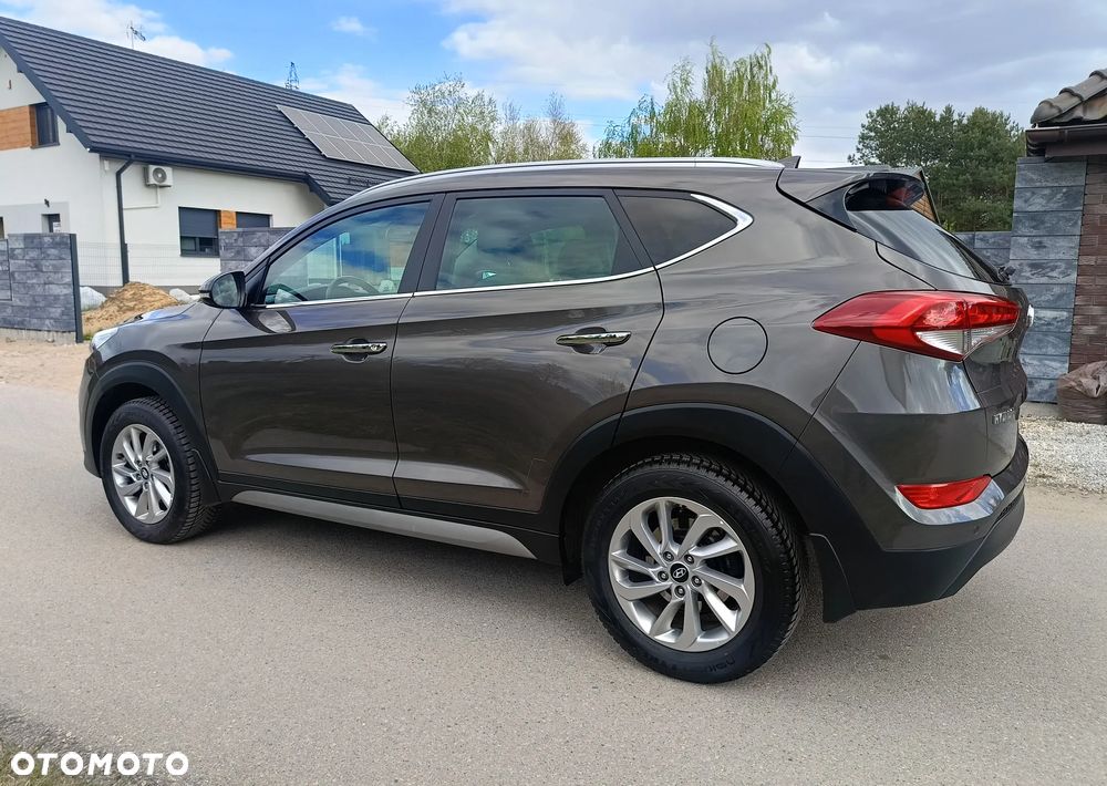 Hyundai Tucson - 4