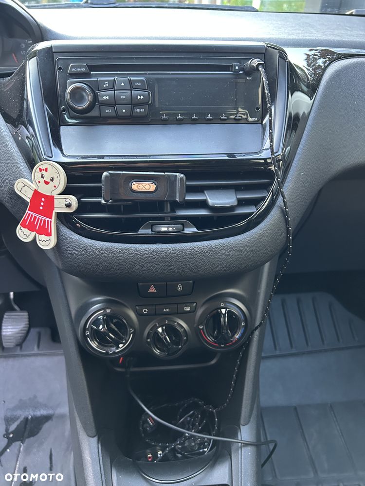 Peugeot 208 HDi 68 Access - 5