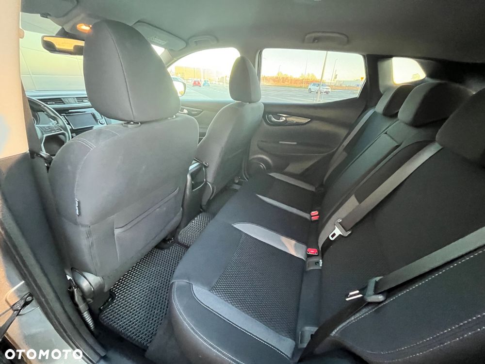 Nissan Qashqai 1.2 DIG-T Visia EU6 - 11