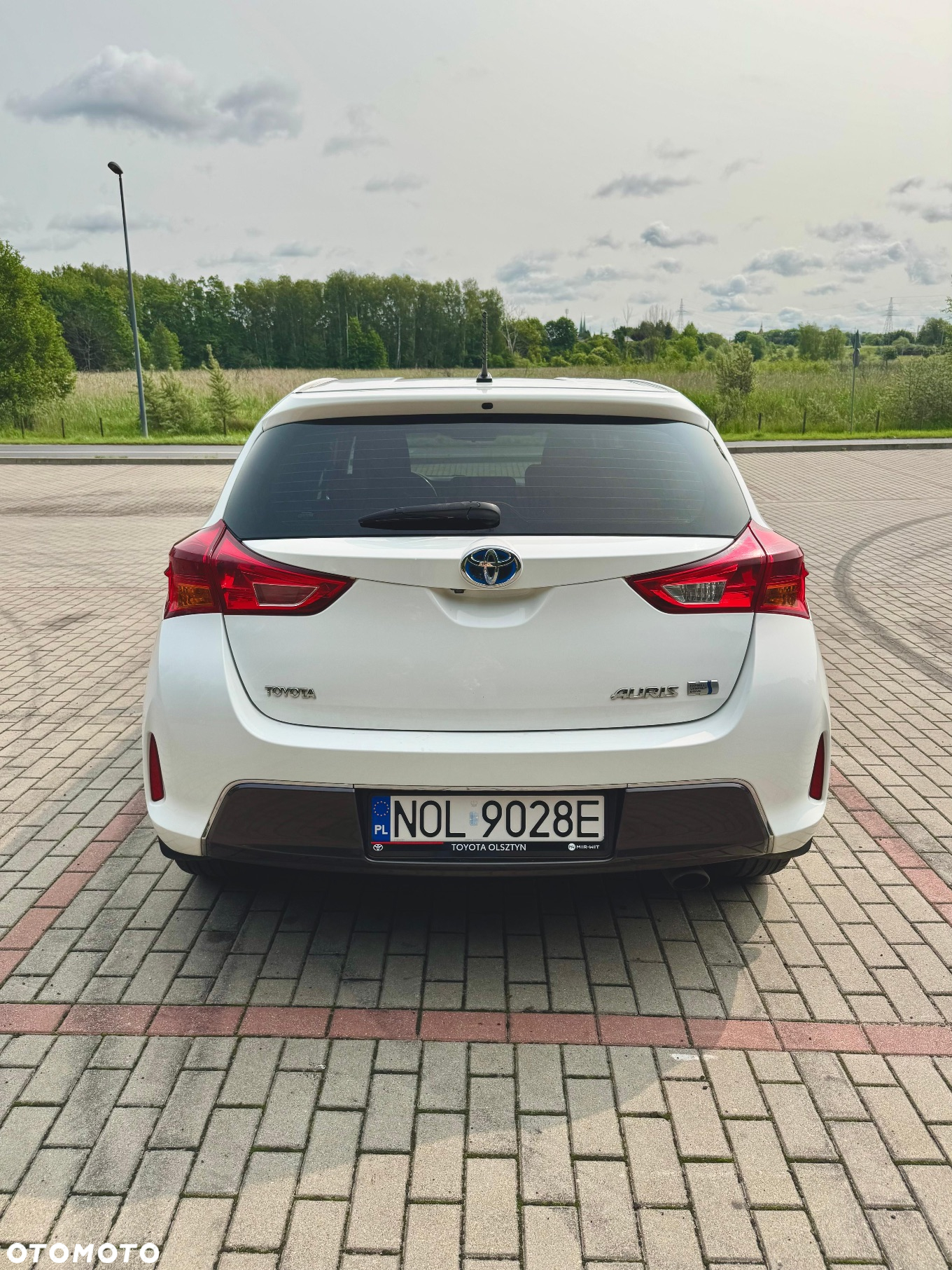 Toyota Auris 1.8 HSD Prestige - 4